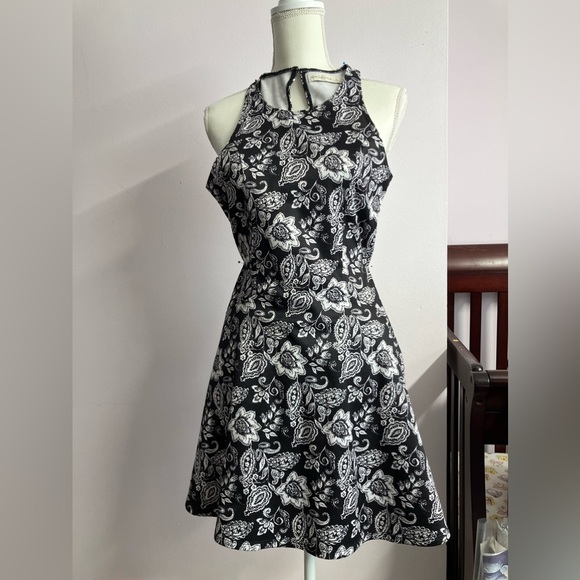 Abercrombie & Fitch Women’s Dress, Size S, Black/White, Sleeveless, Fit & Flare - Picture 5 of 6